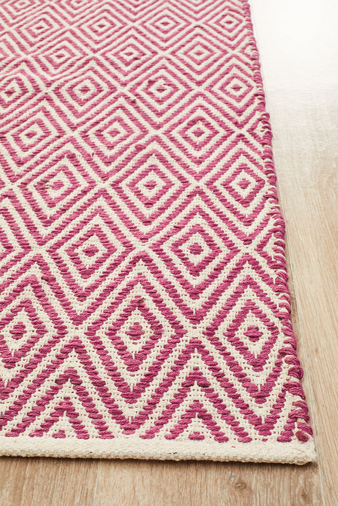 Abode Diamond Design Pink Rug