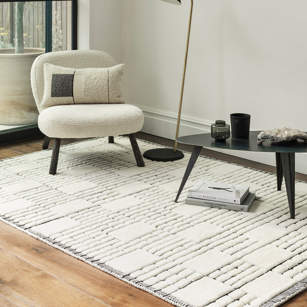 Asiatic Empire Cream Black Rug