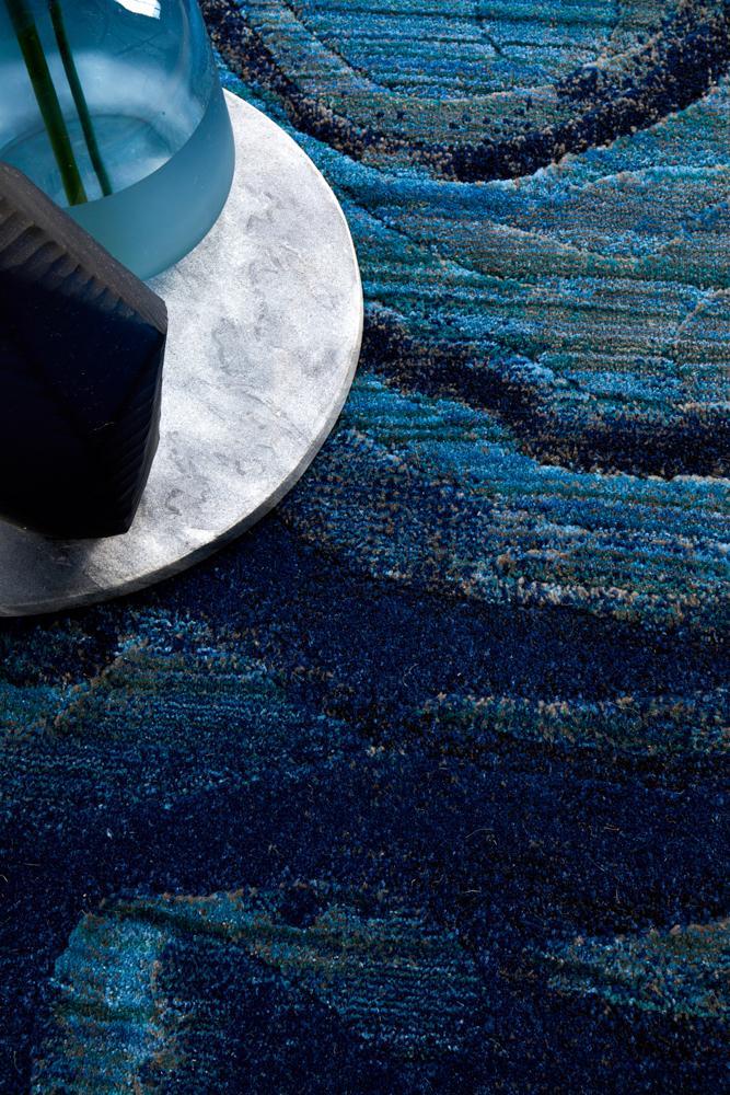 Dreamscape Waves Modern Indigo Rug