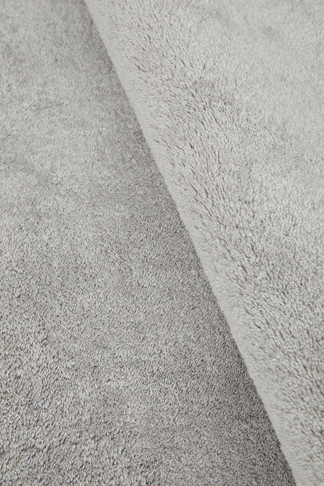 Evelyn Silver Rug