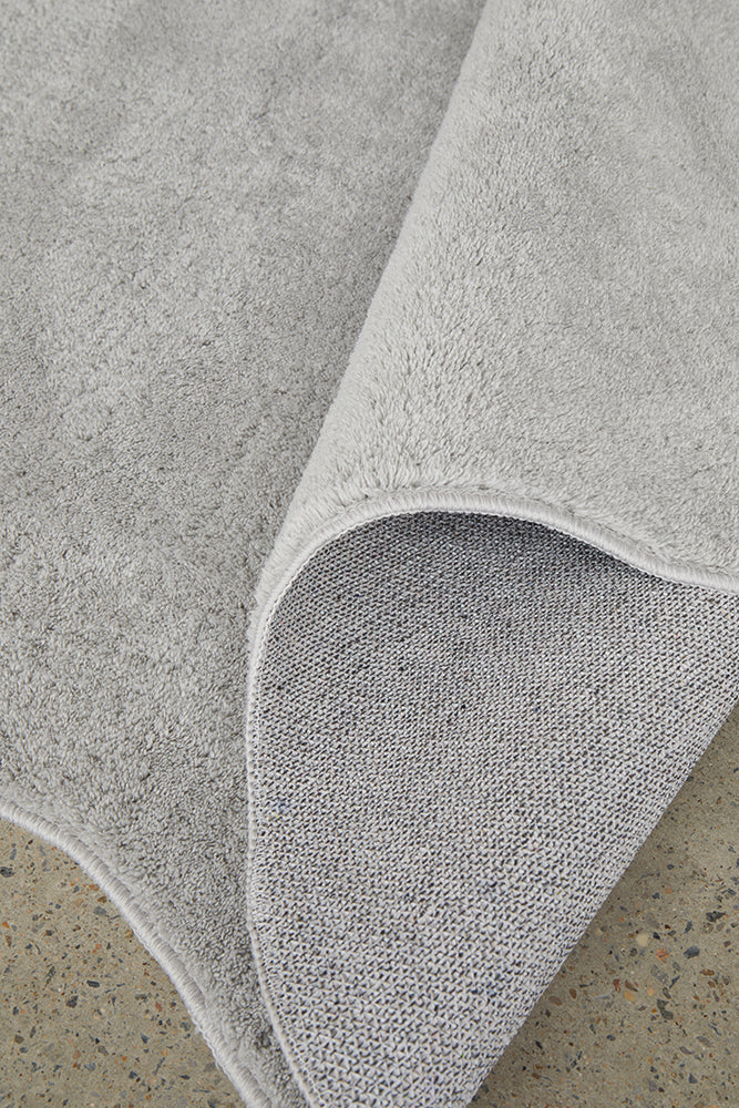 Evelyn Silver Rug