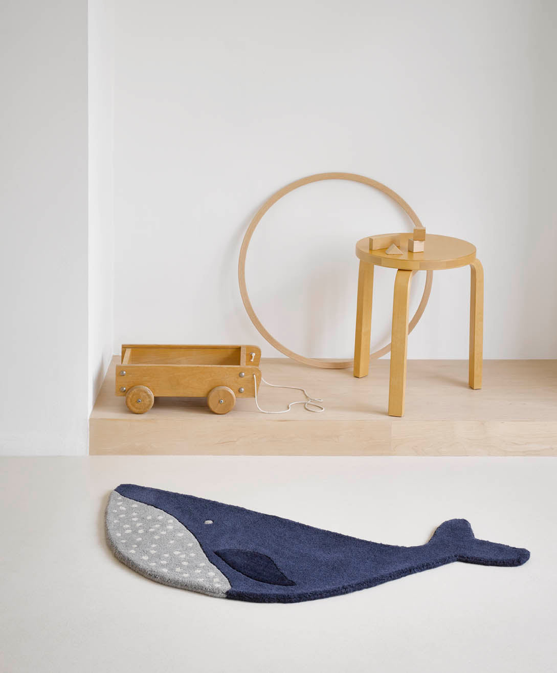 B&C Decor Whale 141608 – Mega Rugs