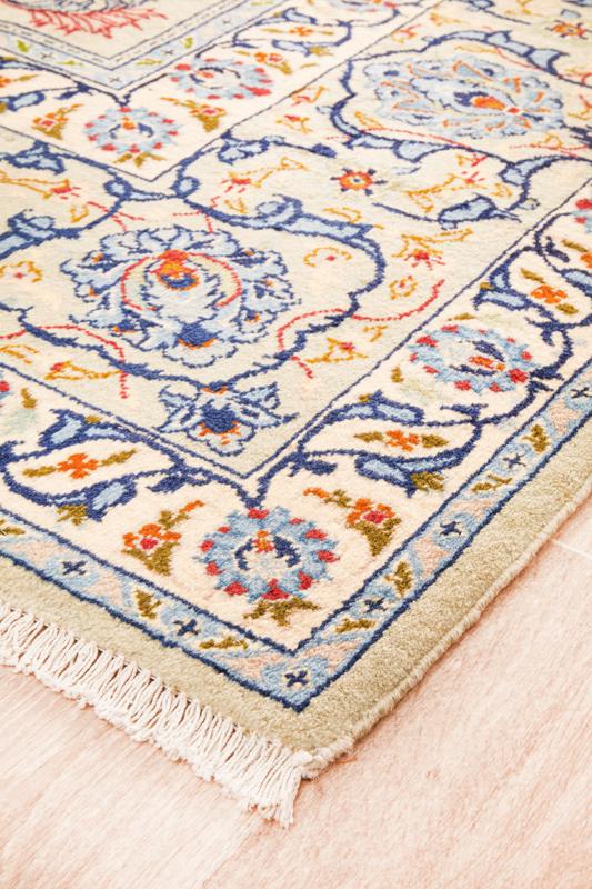 Hand Knotted Persian Najafabad Rug