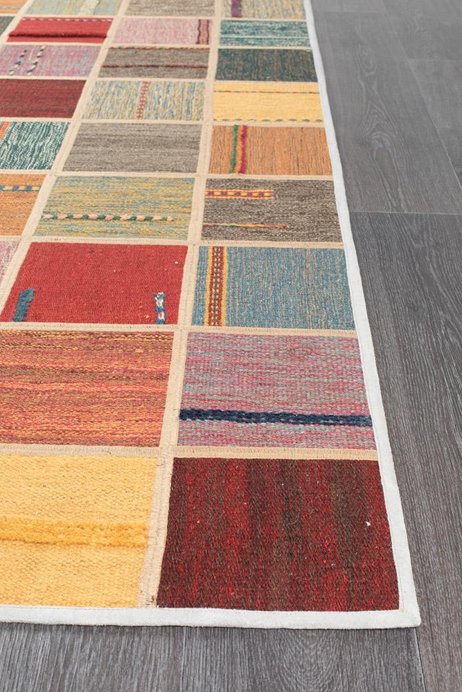 Persian Hand Knotted Kilim - IR13298