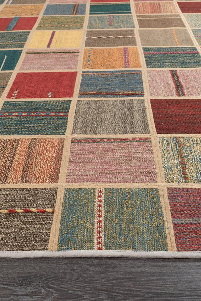 Persian Hand Knotted Kilim - IR13299