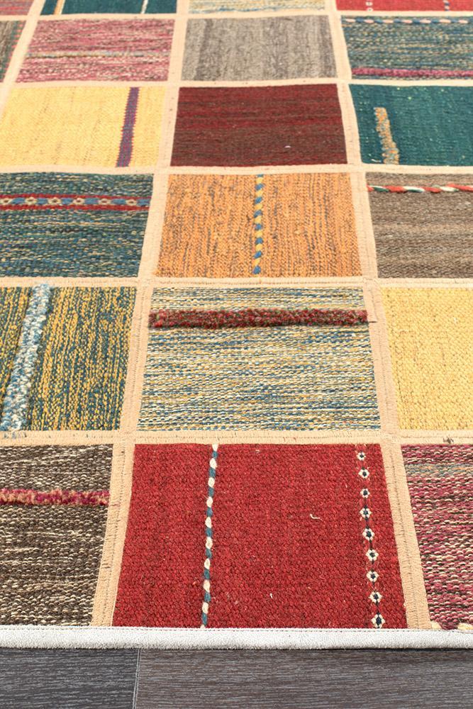 Persian Hand Knotted Kilim - IR13301