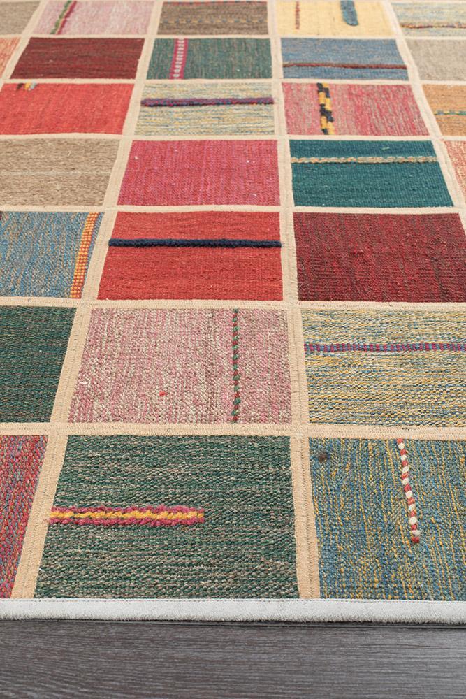 Persian Hand Knotted Kilim - IR13305