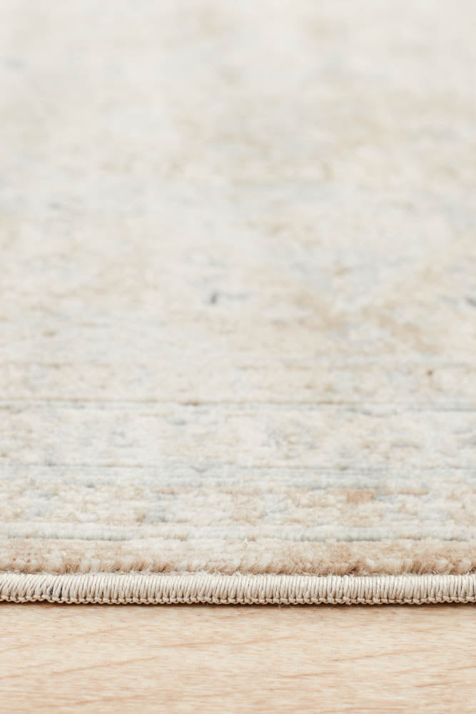 Providence Esquire Central Traditional Beige Runner