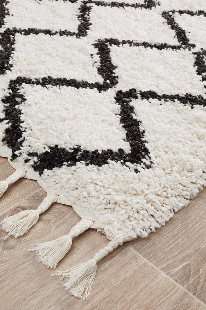 Saffron 11 White Runner Rug