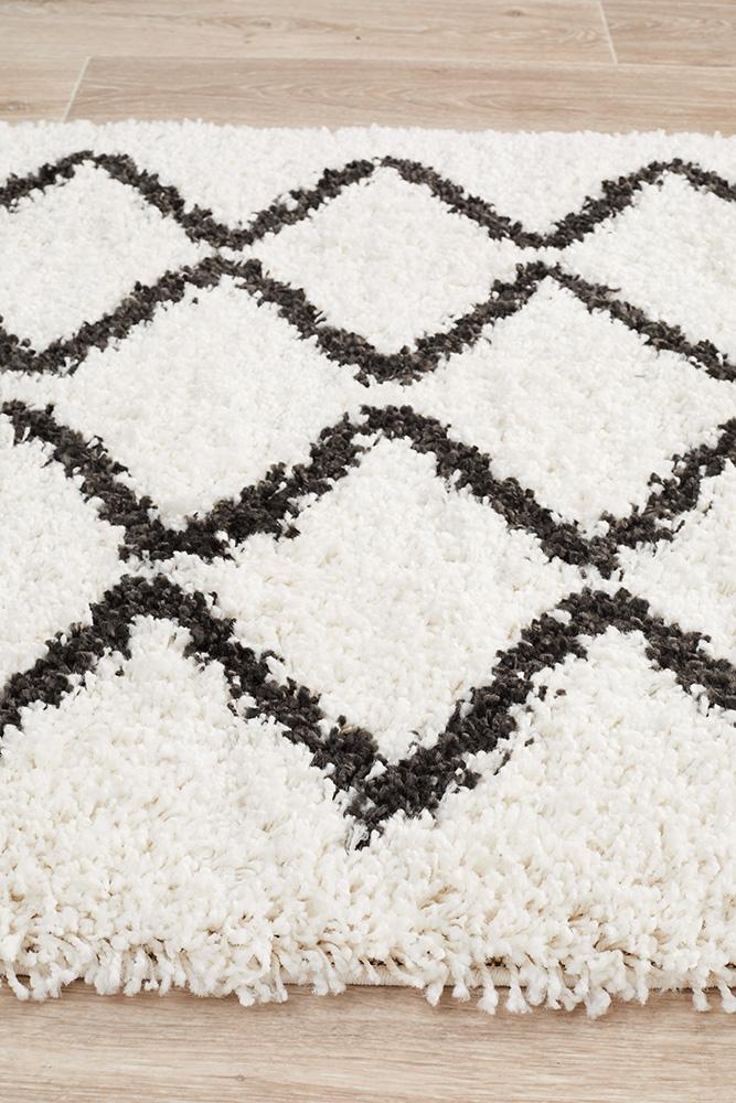 Saffron 11 White Runner Rug