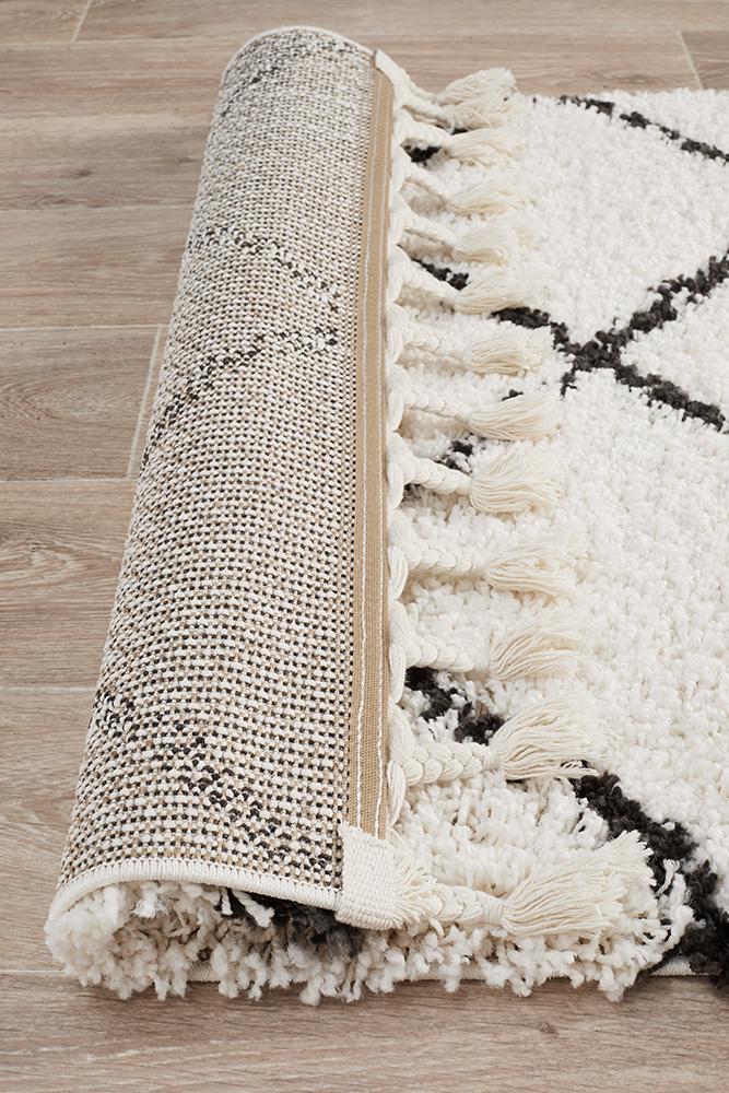 Saffron 22 White Runner Rug