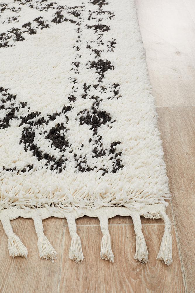 Saffron 33 White Rug