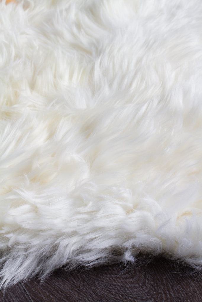 Natural New Zealand Sheep Skin - White